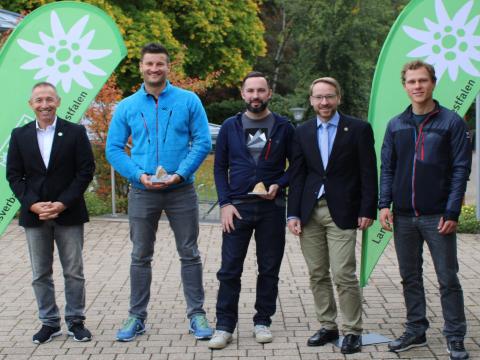 Alpinkader erhält Ehrenamtspreis des Landesverbandes